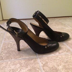 Nine West Black Size 7 Ankle Straps Heels